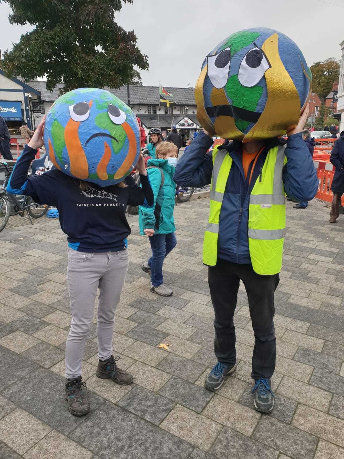 Llangollen Friends of the Earth calls on UK government to end support for fossil fuels as part of global day of action for climate justice on 6th November.