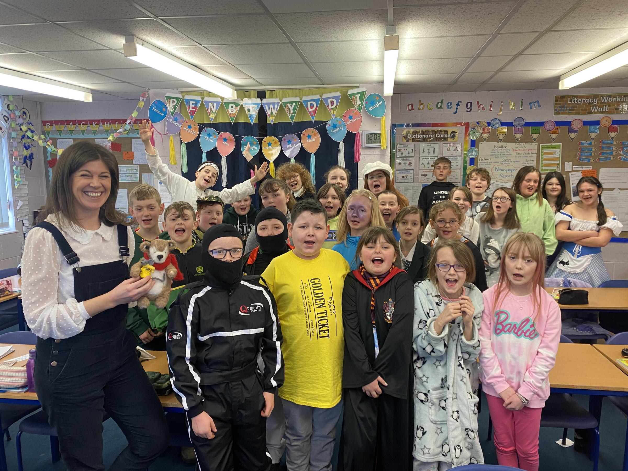 Author, poet, illustrator and animator Lorna Gibson at Ysgol Derwenfa on World Book Day.