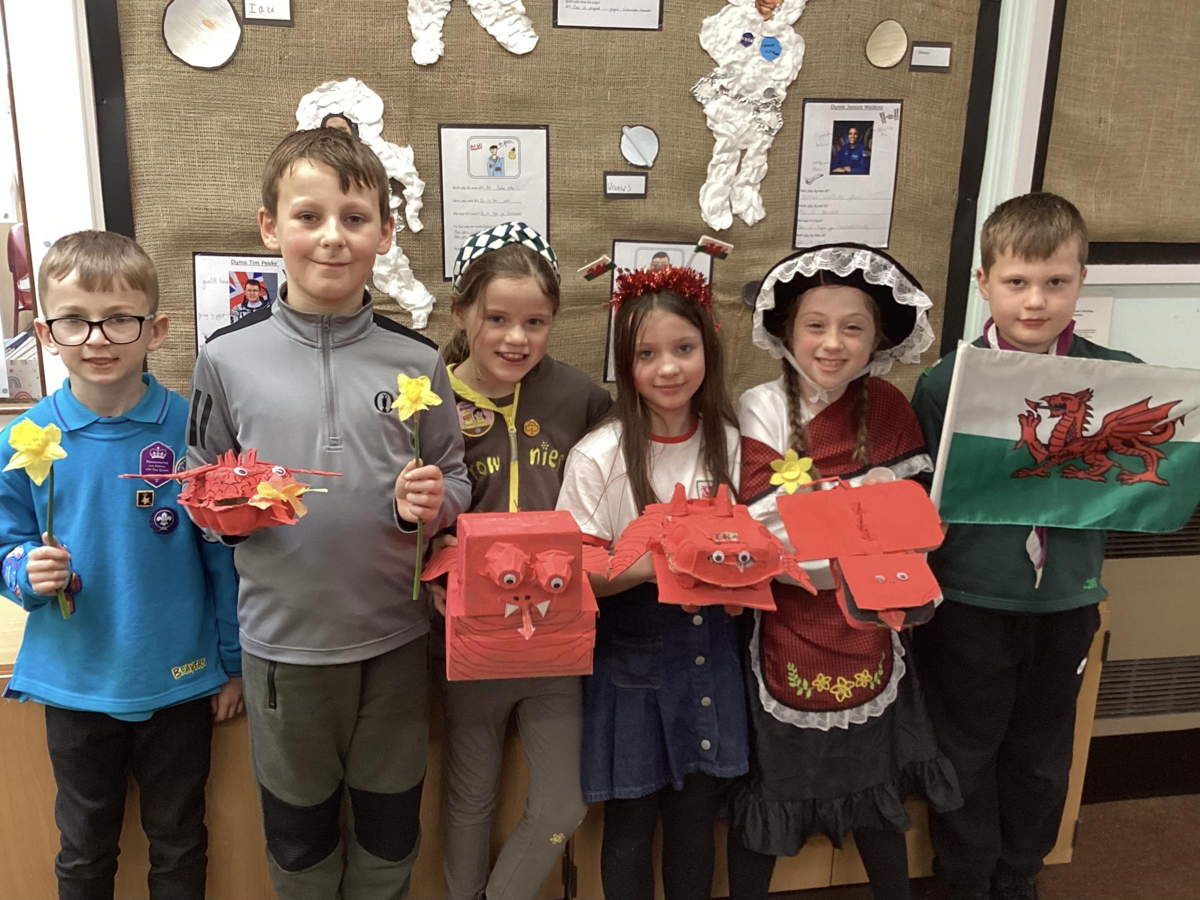 Class 3 Welsh craft for St Davids Day.