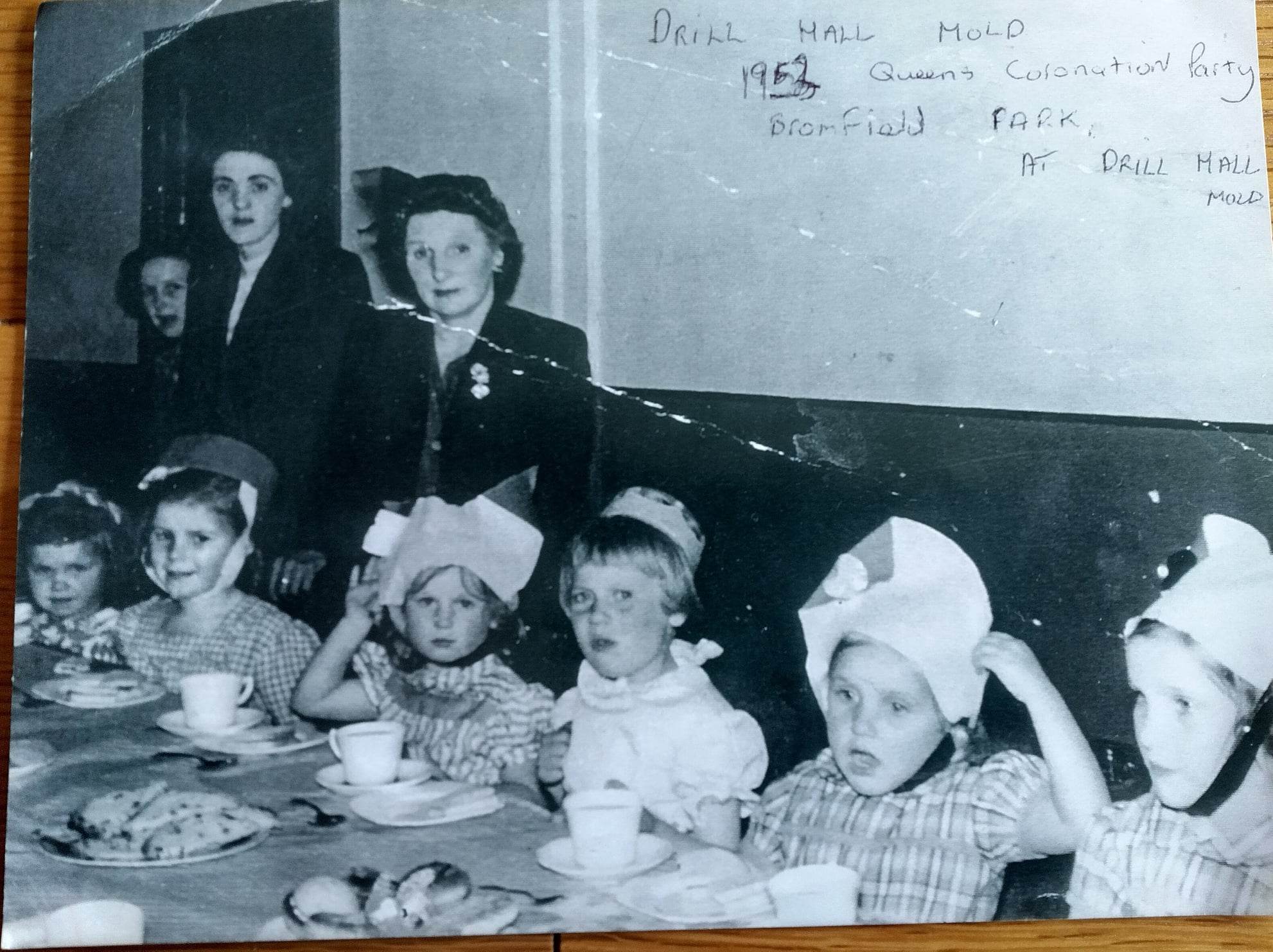 Queen’s Coronation celebration at Bromfield Park, Mold, 1953. Photo courtesy of Katherine Belcher.