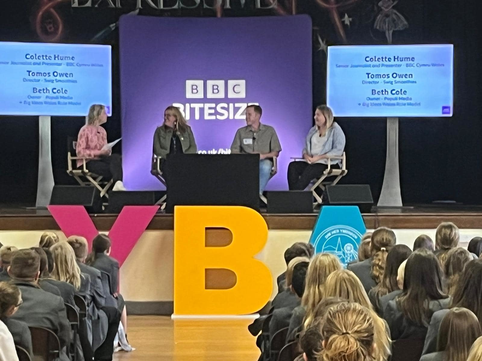 BBC Cymru Wales BBC Bitesize tour visited Ysgol Bryn Alyn - presenter Alex Humphreys (left), with Colette Hume, Tomos Owen and Beth Cole.