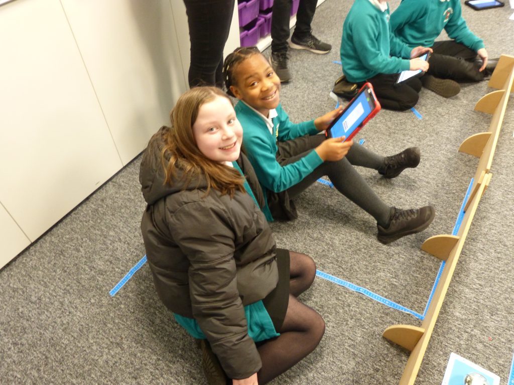 Alexandra Primary School pupils using the STEM lab at Ysgol Clywedog.