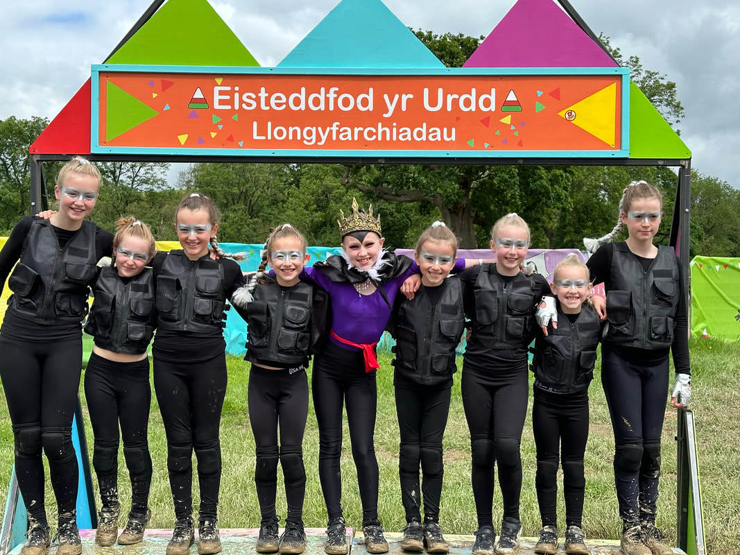 Ysgol Ty Ffynnon pupils at the Urdd Eisteddfod.