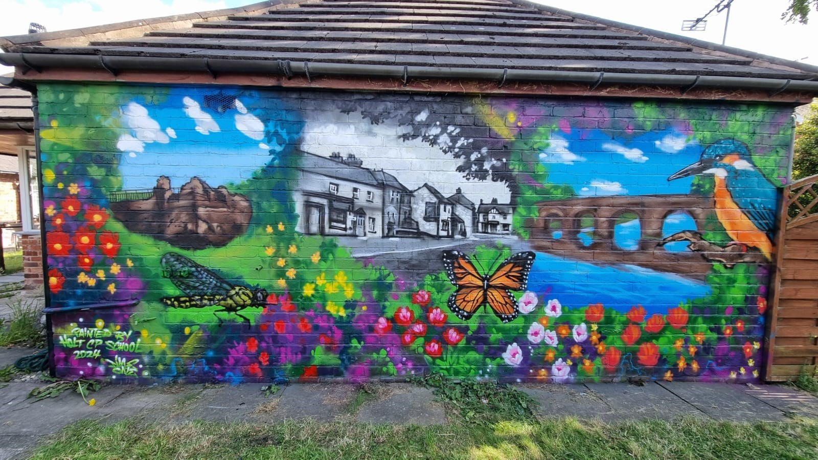 The completed mural at Maesglas Care Home.