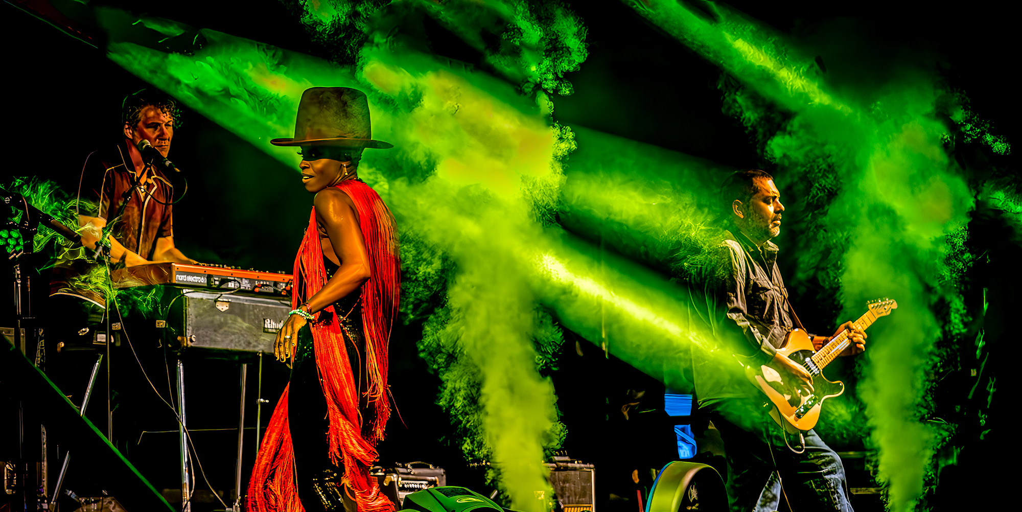 Stephen Cains award-winning photogrpah of Electronica legends Morcheeba.