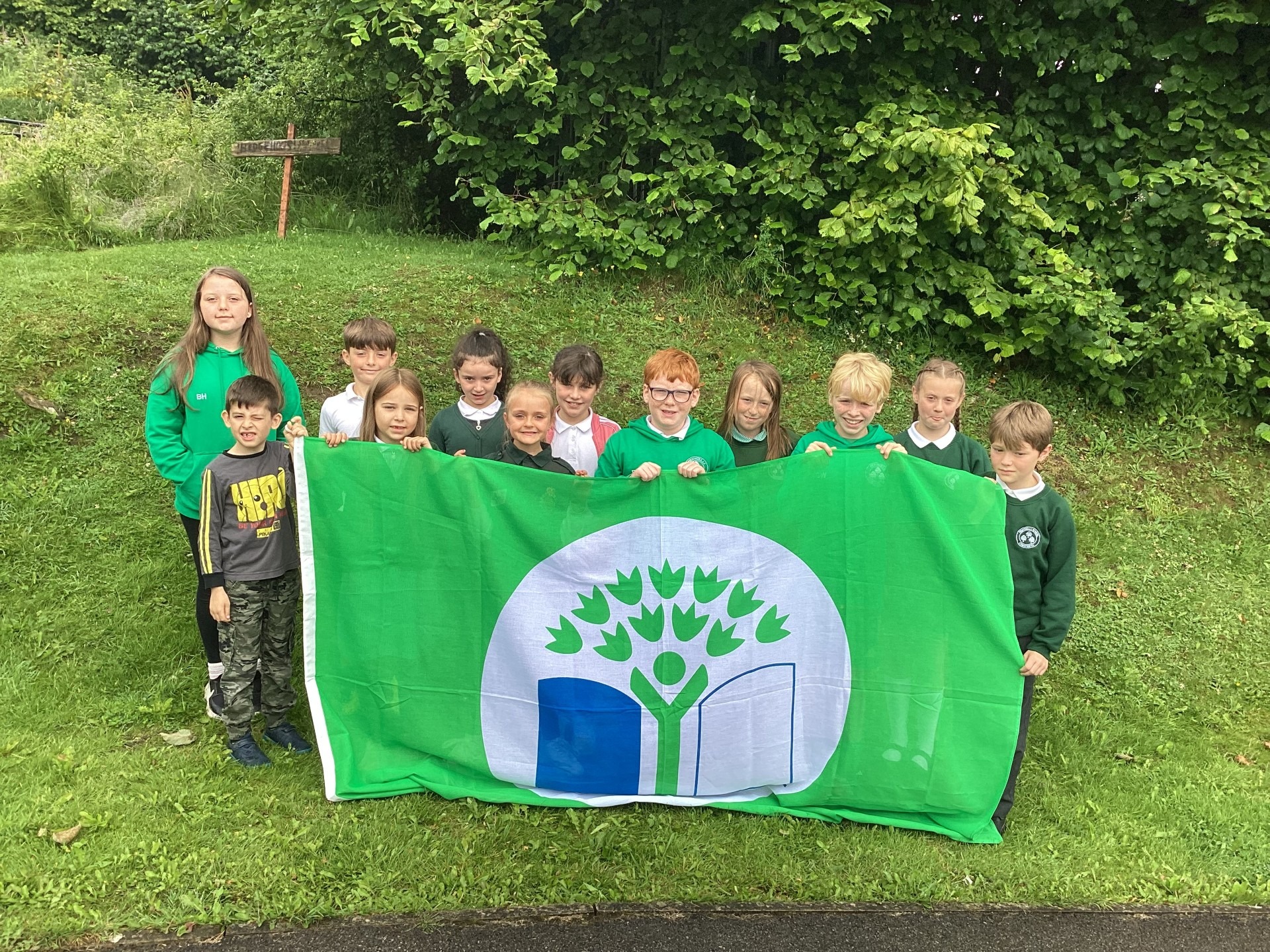 Green Flag award for the Eco-council at Penygelli School.