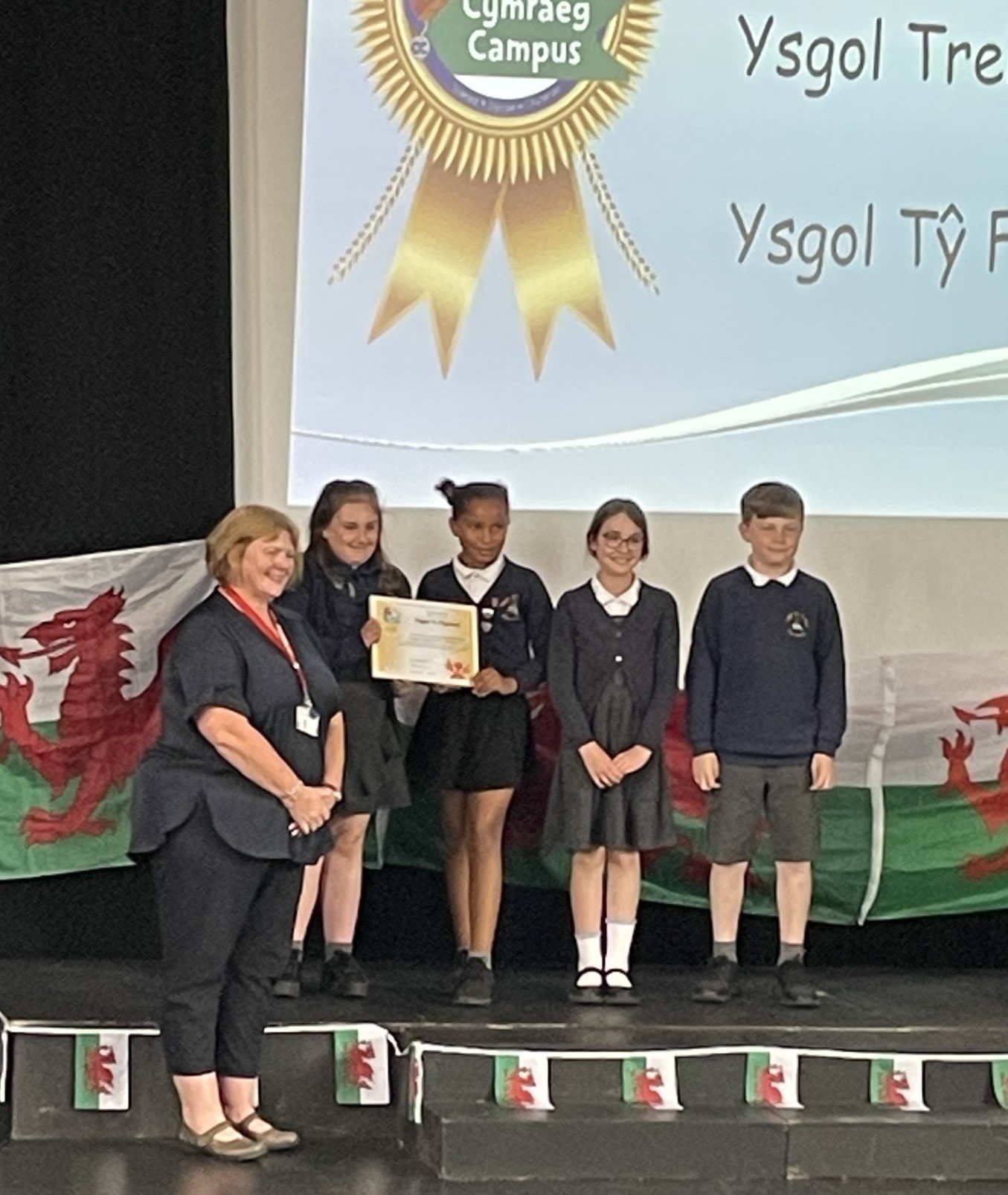 Cymraeg Campus Gwobr Aur win for Ysgol Ty Ffynnon.