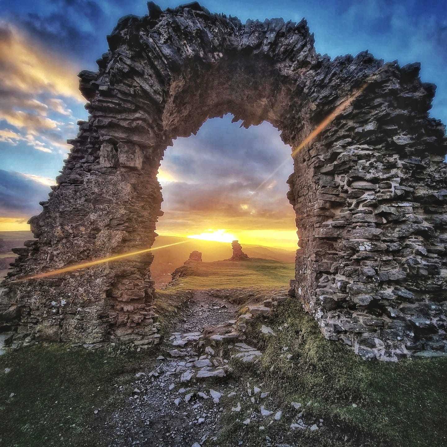 Dinas Bran by Arron Gary Coe