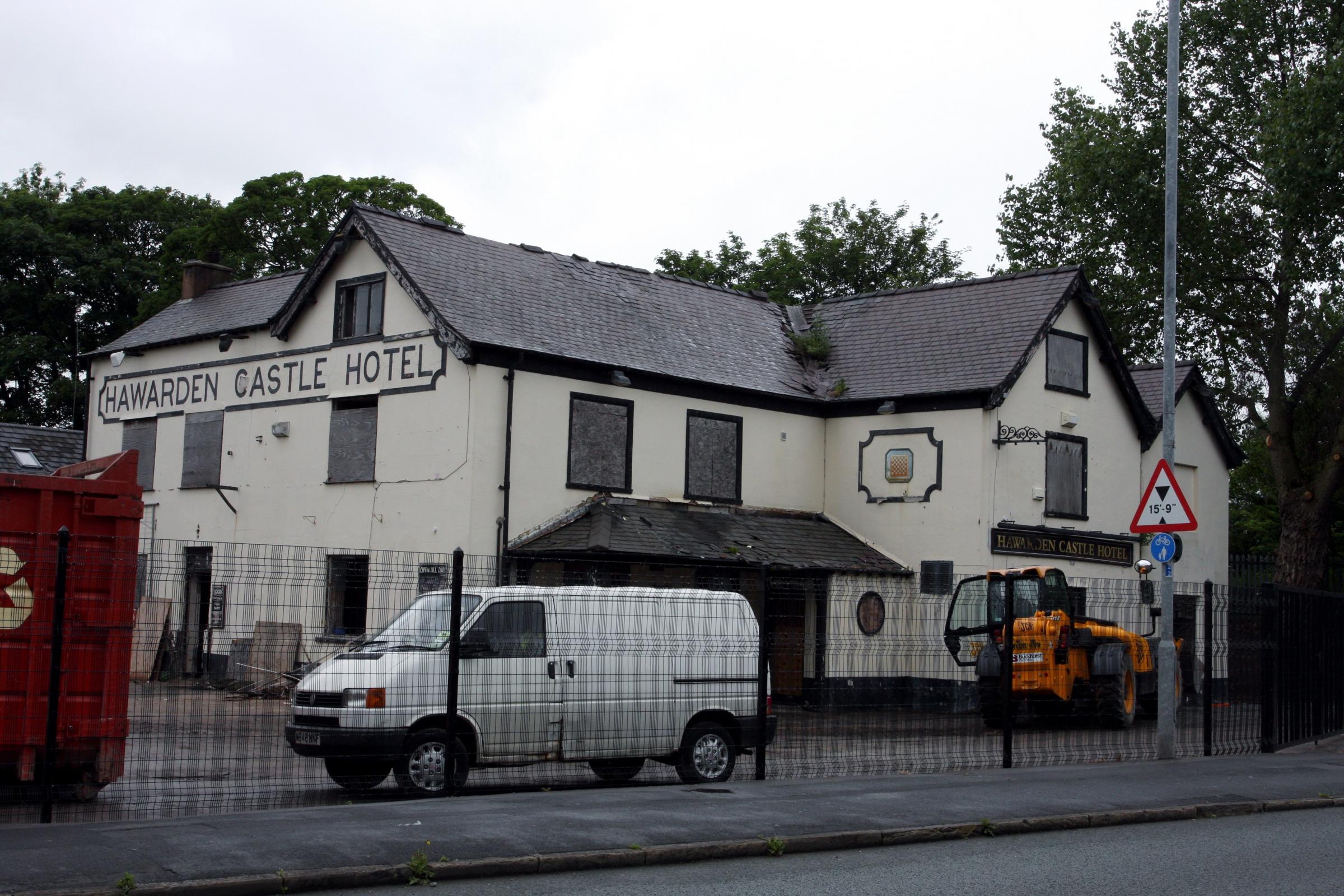 Hawarden Castle Hotel, Queesferry