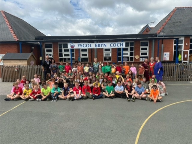 Year 4 Ysgol Bryn Coch pupils dressed up in African colours for their coffee morning.