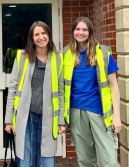 Agnieszka Mueller and Heidi Keefe from Kronospan at Ysgol Rhiwabon.